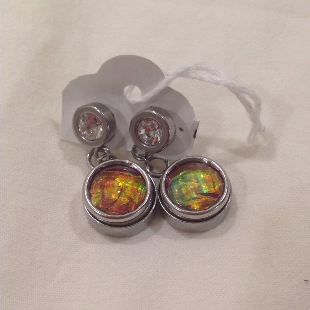 Hypo allergenic rhinestone hanging earrings